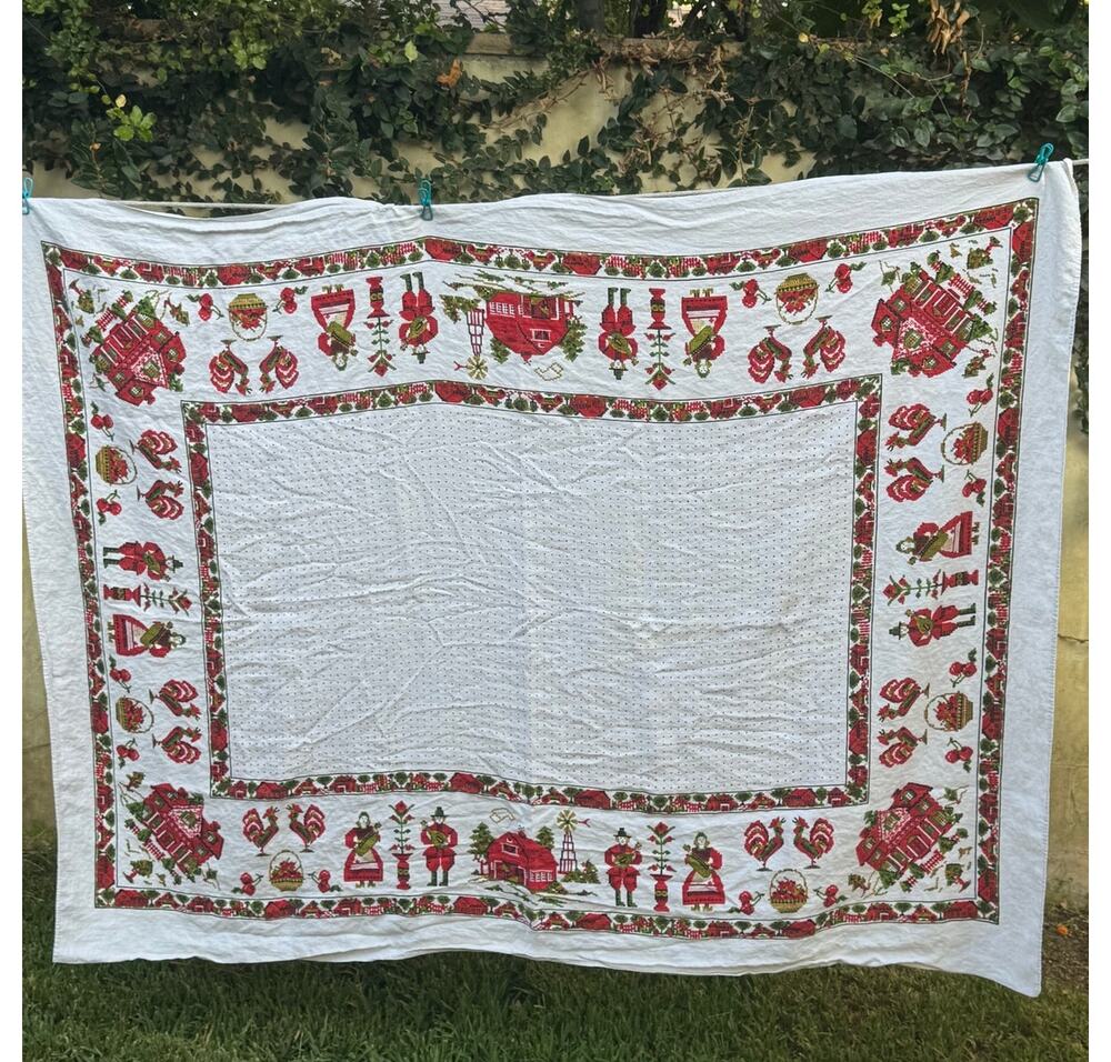 Pristine Mid Century Parisian Prints Printed Tablecloth Country Sampler 50x66